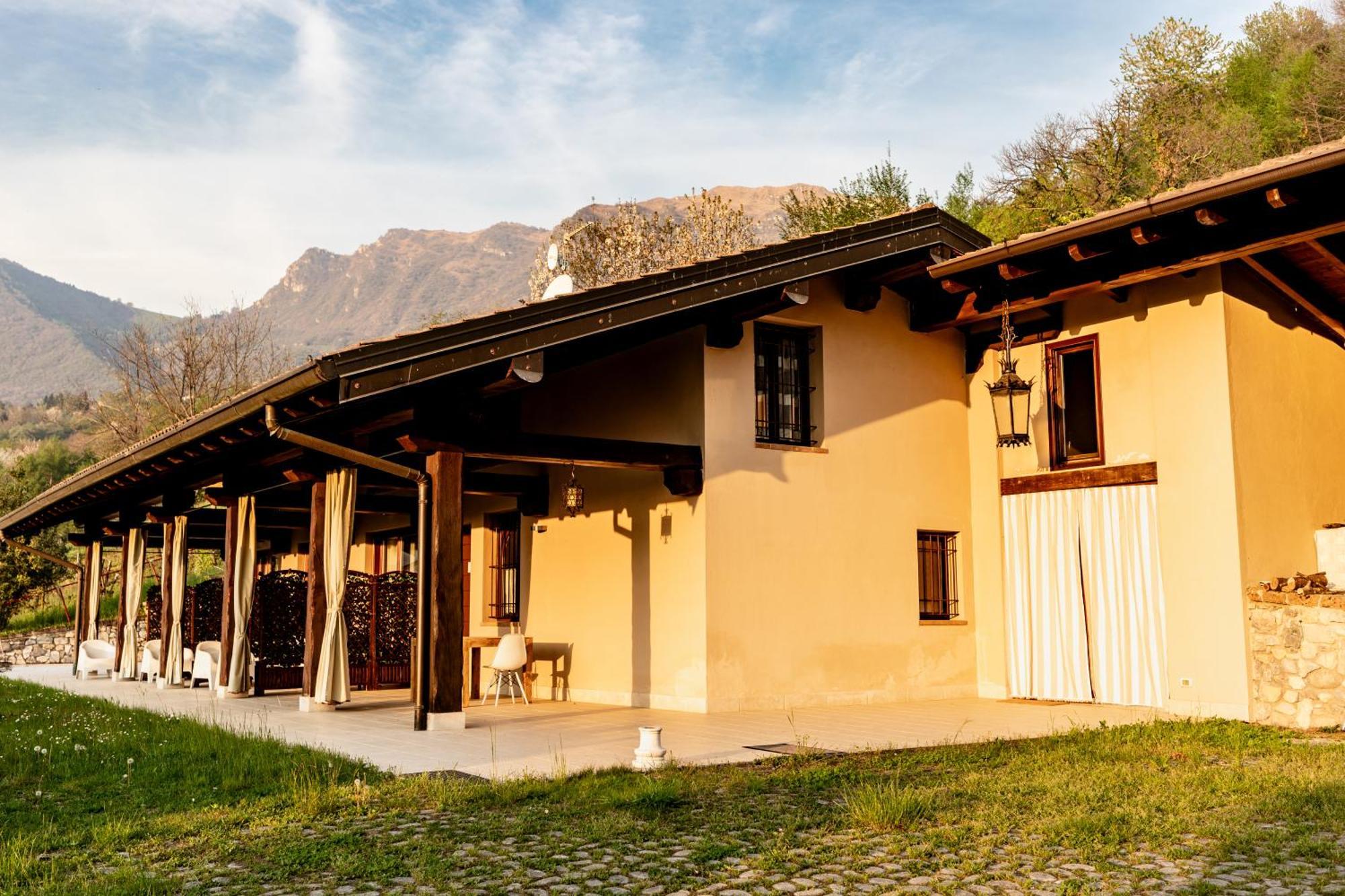 Agriturismo Da Gesi Sale Marasino Ngoại thất bức ảnh